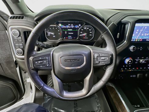 Used 2021 GMC Sierra 1500 Denali w/ Denali Ultimate Package AWD/4WD image 18