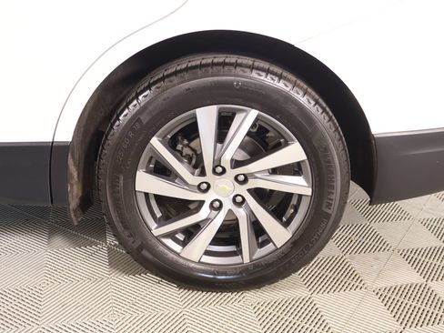 Used 2022 Chevrolet Equinox LT FWD image 18
