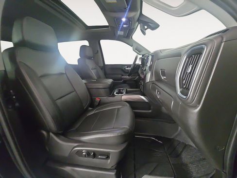 Used 2019 Chevrolet Silverado 1500 LTZ w/ LTZ Premium Package AWD/4WD image 15