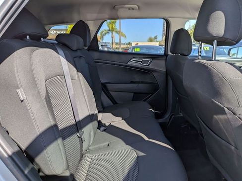 Used 2024 Kia Sportage LX image 25