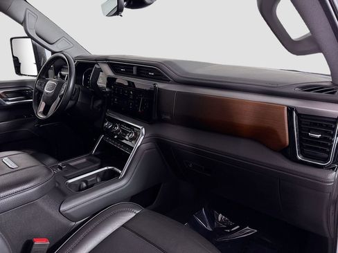 Certified 2024 GMC Sierra 3500 Denali w/ Denali Reserve Package image 35