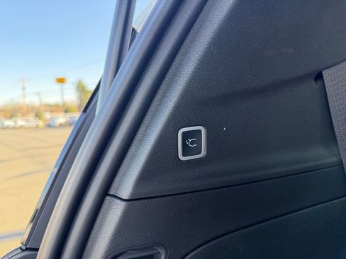 New 2026 Chrysler Voyager LX image 6