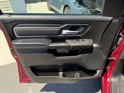 Used 2025 RAM 1500 Big Horn AWD/4WD image 32
