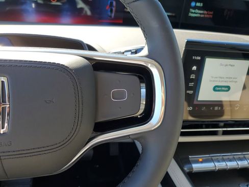 New 2026 Lincoln Nautilus Premier AWD/4WD image 25