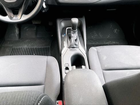 Certified 2025 Toyota Corolla LE FWD image 17