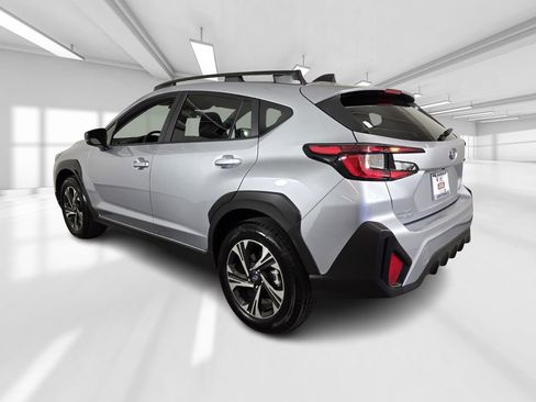 Certified 2025 Subaru Crosstrek 2.0i Premium image 5