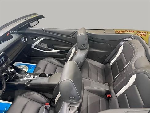 Used 2016 Chevrolet Camaro SS RWD image 18