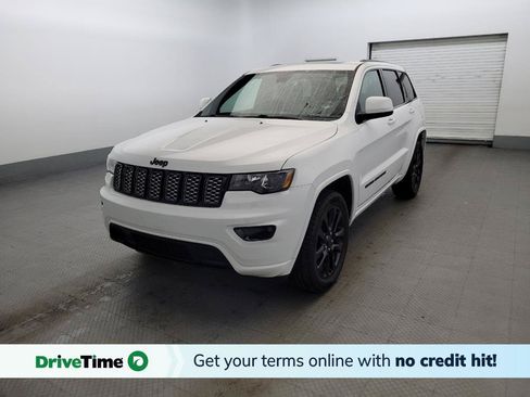 Used 2019 Jeep Grand Cherokee Altitude AWD/4WD image 1