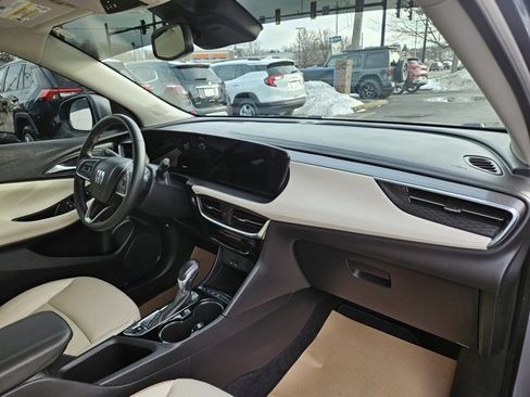 Certified 2024 Buick Encore GX Avenir image 10