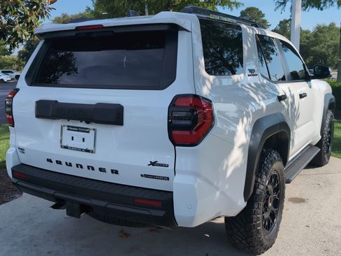 Certified 2026 Toyota 4Runner TRD Off-Road Premium AWD/4WD image 10