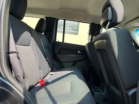 Used 2012 Jeep Liberty Sport RWD image 17