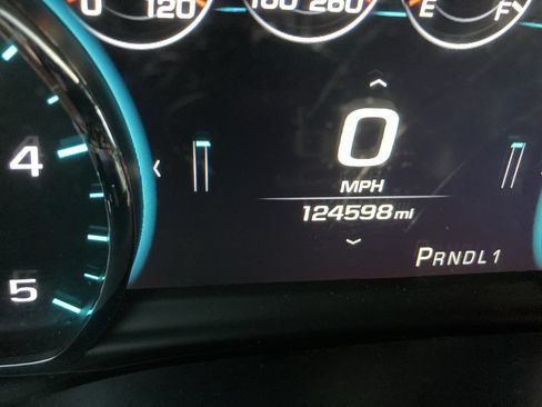 Used 2019 GMC Sierra 2500 Denali w/ Duramax Plus Package AWD/4WD image 14