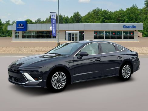 New 2026 Hyundai Sonata Limited image 2