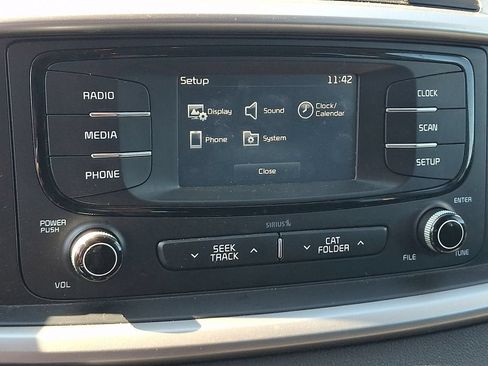 Used 2017 Kia Sorento AWD image 17