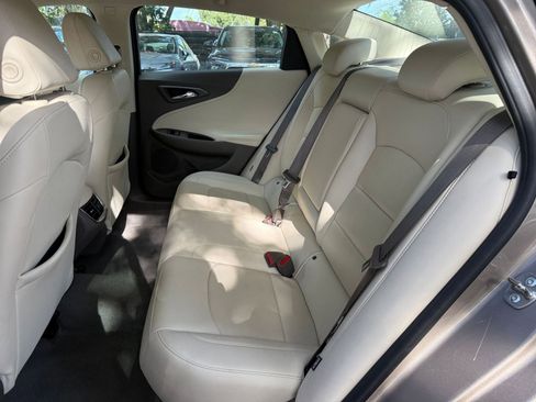 Used 2024 Chevrolet Malibu LT image 33