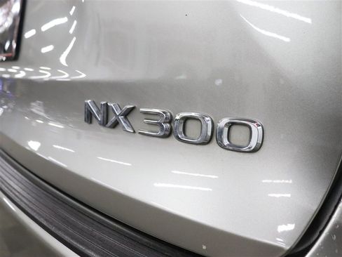 Used 2018 Lexus NX 300 AWD w/ Premium Package image 11