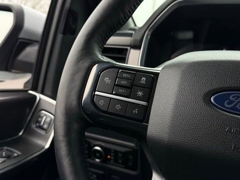 Used 2025 Ford F150 Platinum image 11