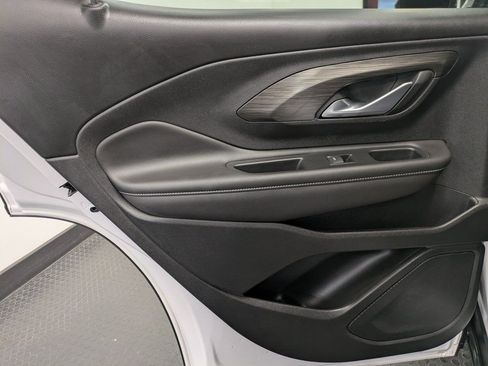 Used 2022 GMC Terrain SLE w/ Driver Convenience Package image 22