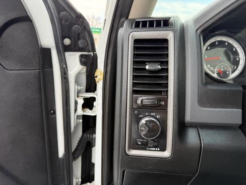 Used 2015 RAM 1500 Tradesman image 14