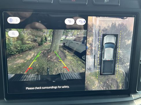 Used 2023 Ford F250 Lariat w/ Sport Appearance Package image 25