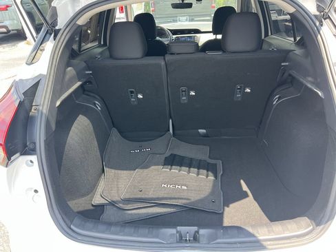 Used 2024 Nissan Kicks SV w/ Interior Electronics Package FWD image 33