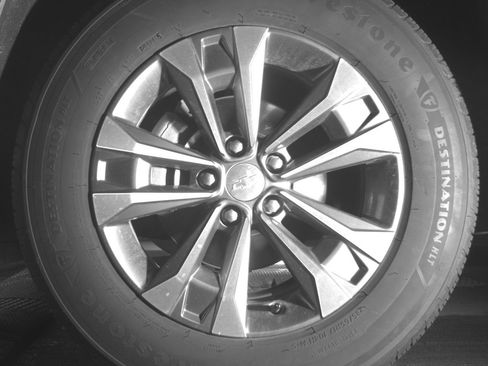 Used 2025 Chevrolet Equinox LT image 12