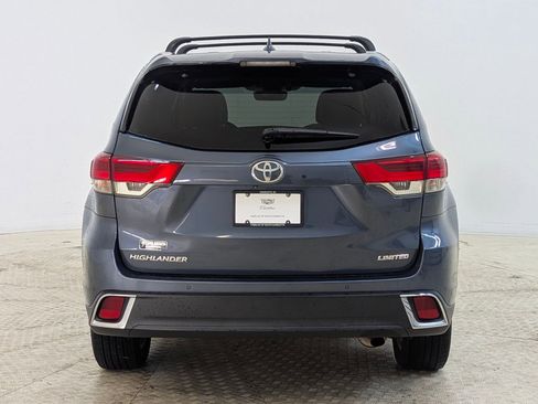 Used 2019 Toyota Highlander Limited image 10