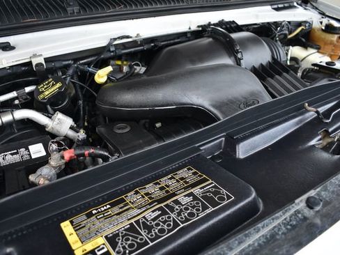 Used 2010 Ford E-450 and Econoline 450 Super Duty image 20