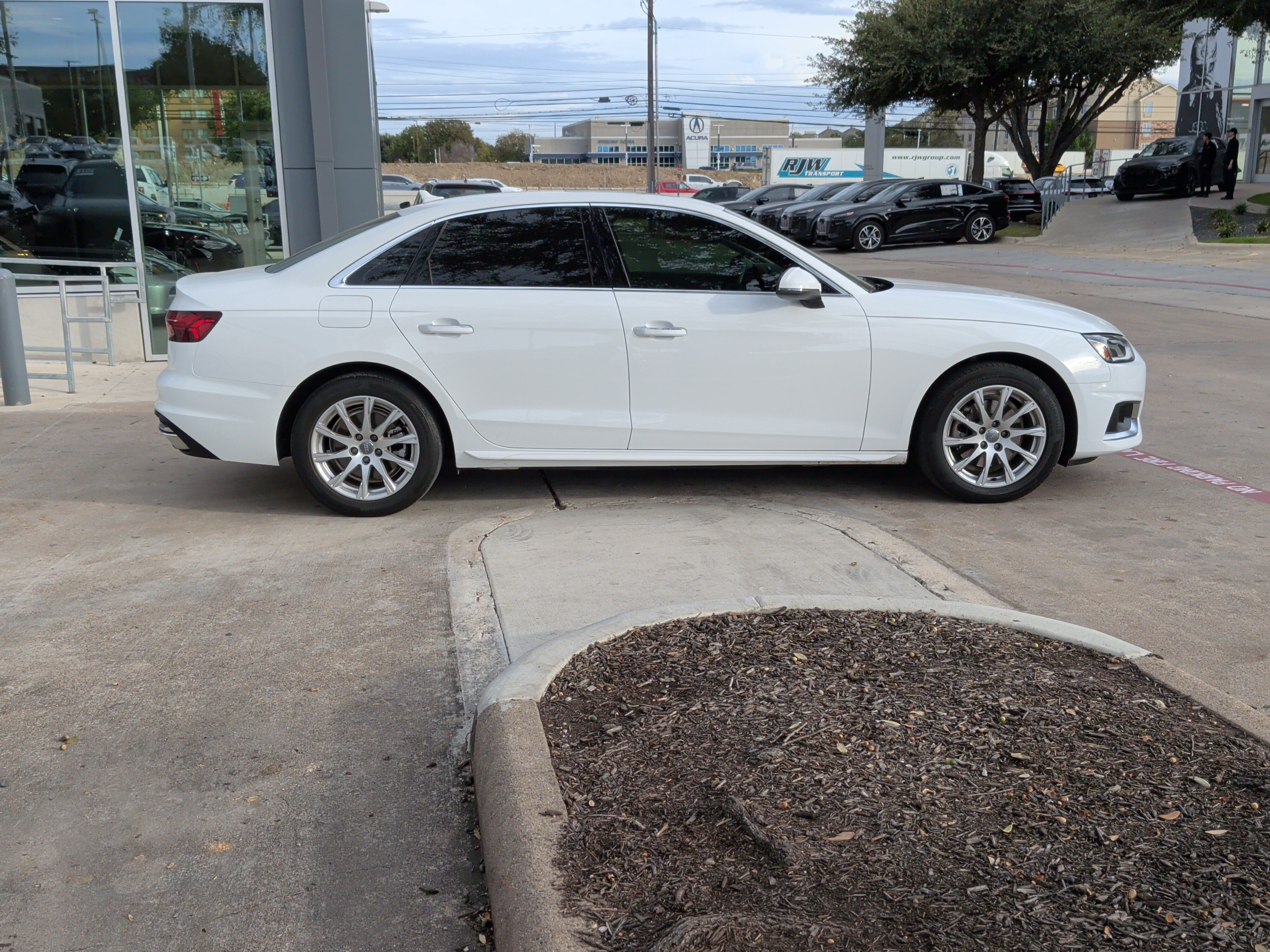 Used 2020 Audi A4 2.0T Premium w/ Convenience Package FWD image 11