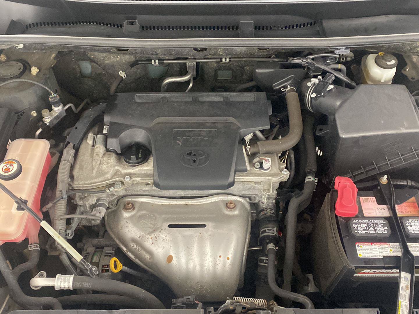 Used 2018 Toyota RAV4 XLE AWD/4WD image 9