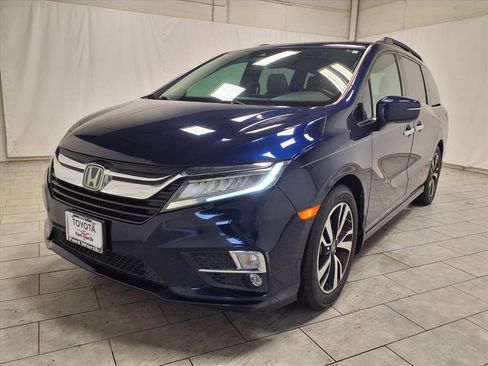 Used 2018 Honda Odyssey Elite image 3