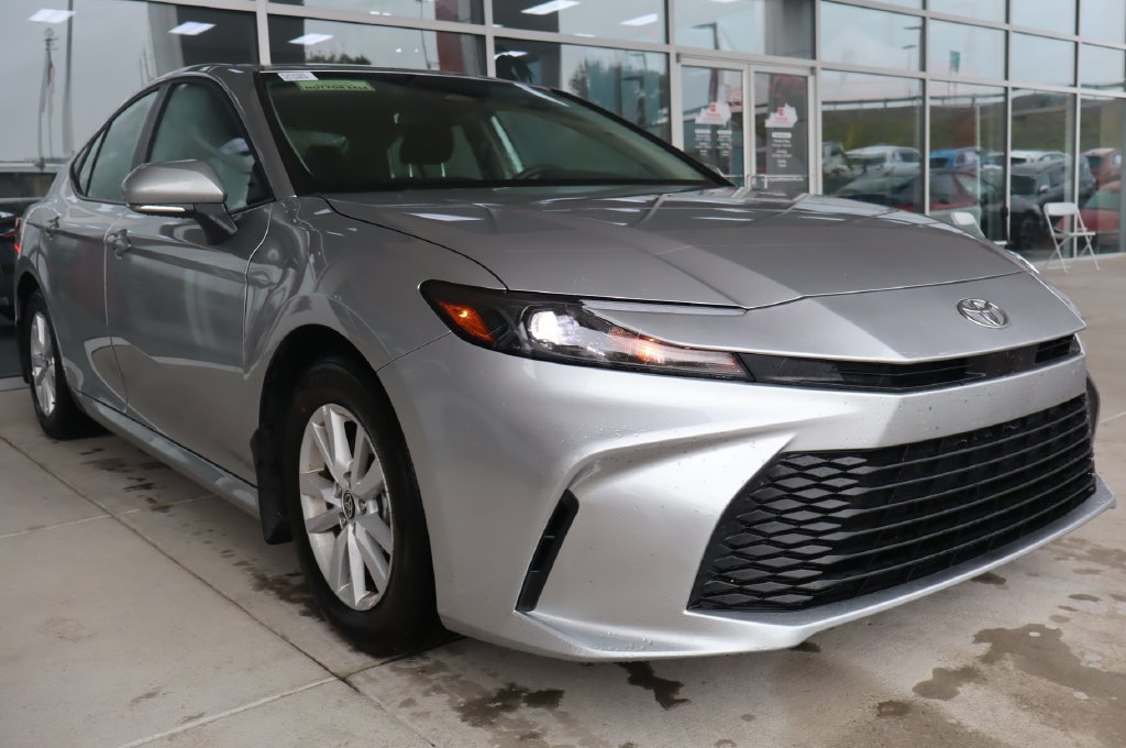 Used 2026 Toyota Camry LE FWD image 1
