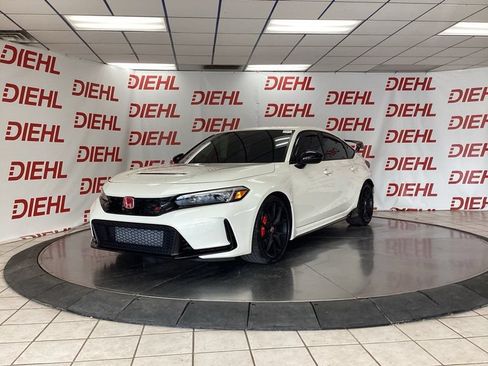 Used 2026 Honda Civic Type R image 3
