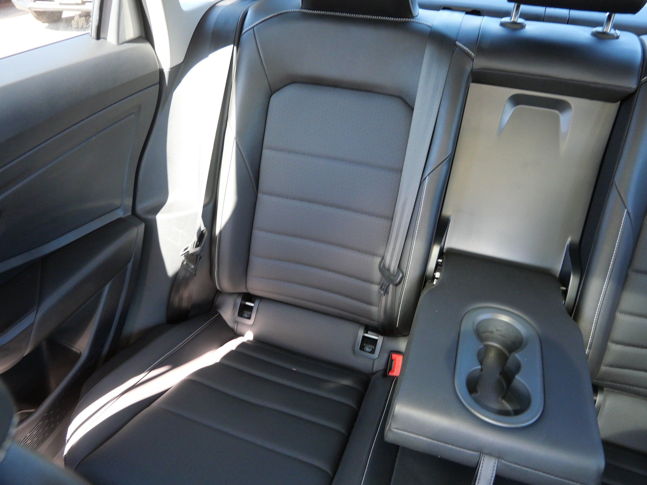 Used 2022 Volkswagen Jetta SE FWD image 11