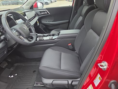 New 2026 Mitsubishi Outlander ES image 4