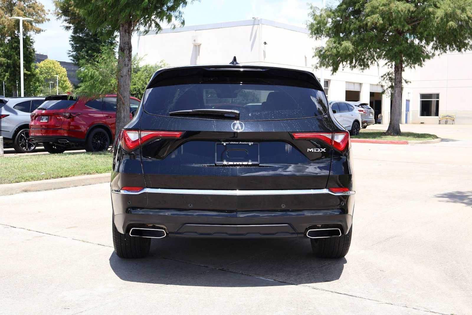Certified 2023 Acura MDX w/ Technology Package FWD image 5