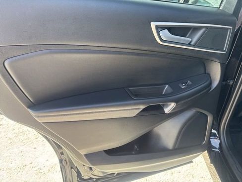 Used 2024 Ford Edge SEL image 23