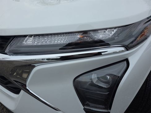 Used 2024 Chevrolet Trax LS w/ LS Convenience Package image 30