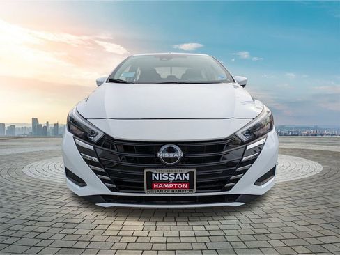 New 2025 Nissan Versa SV w/ Trunk Package FWD image 9