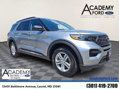 Certified 2024 Ford Explorer XLT AWD/4WD image 1