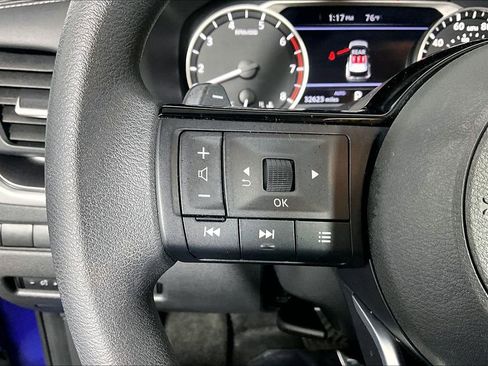 Used 2023 Nissan Rogue SV AWD/4WD image 18