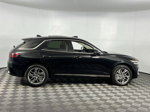 Used 2023 Genesis GV70 2.5T w/ Select Package image 5