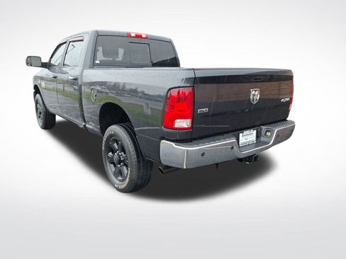 Used 2015 RAM 3500 SLT w/ Luxury Group image 5