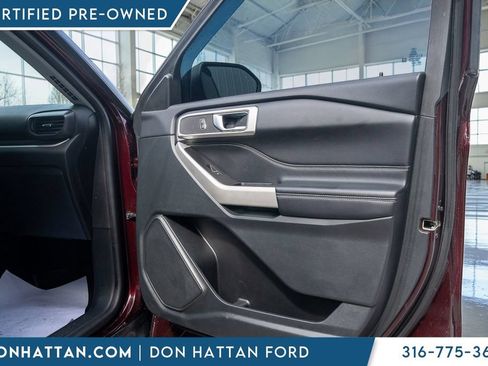 Certified 2022 Ford Explorer XLT w/ Class IV Trailer Tow Package AWD/4WD image 26