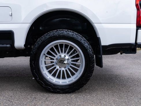 Used 2023 Ford F350 Limited AWD/4WD image 5