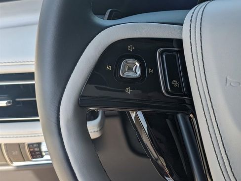 New 2025 Lincoln Aviator Reserve w/ Equipment Group 201A image 17