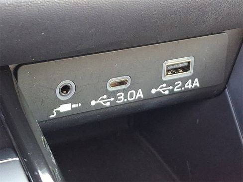 Used 2023 Subaru Outback Limited image 26