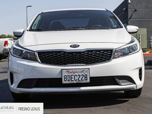 Used 2018 Kia Forte LX FWD image 2