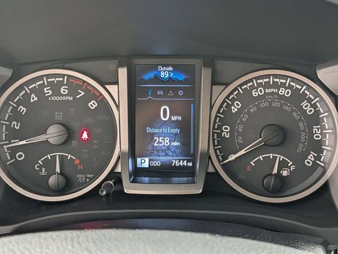 Used 2022 Toyota Tacoma SR5 w/ Technology Package RWD image 16
