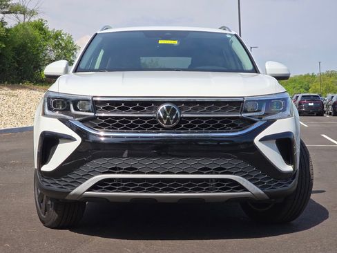 Certified 2024 Volkswagen Taos SEL AWD/4WD image 21